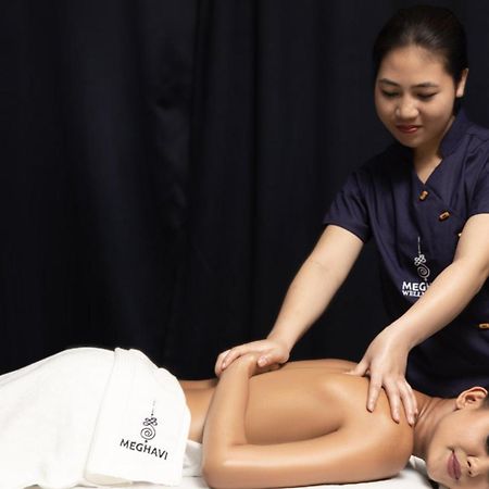 Novotel Chennai Sipcot 外观 照片 Thai massage