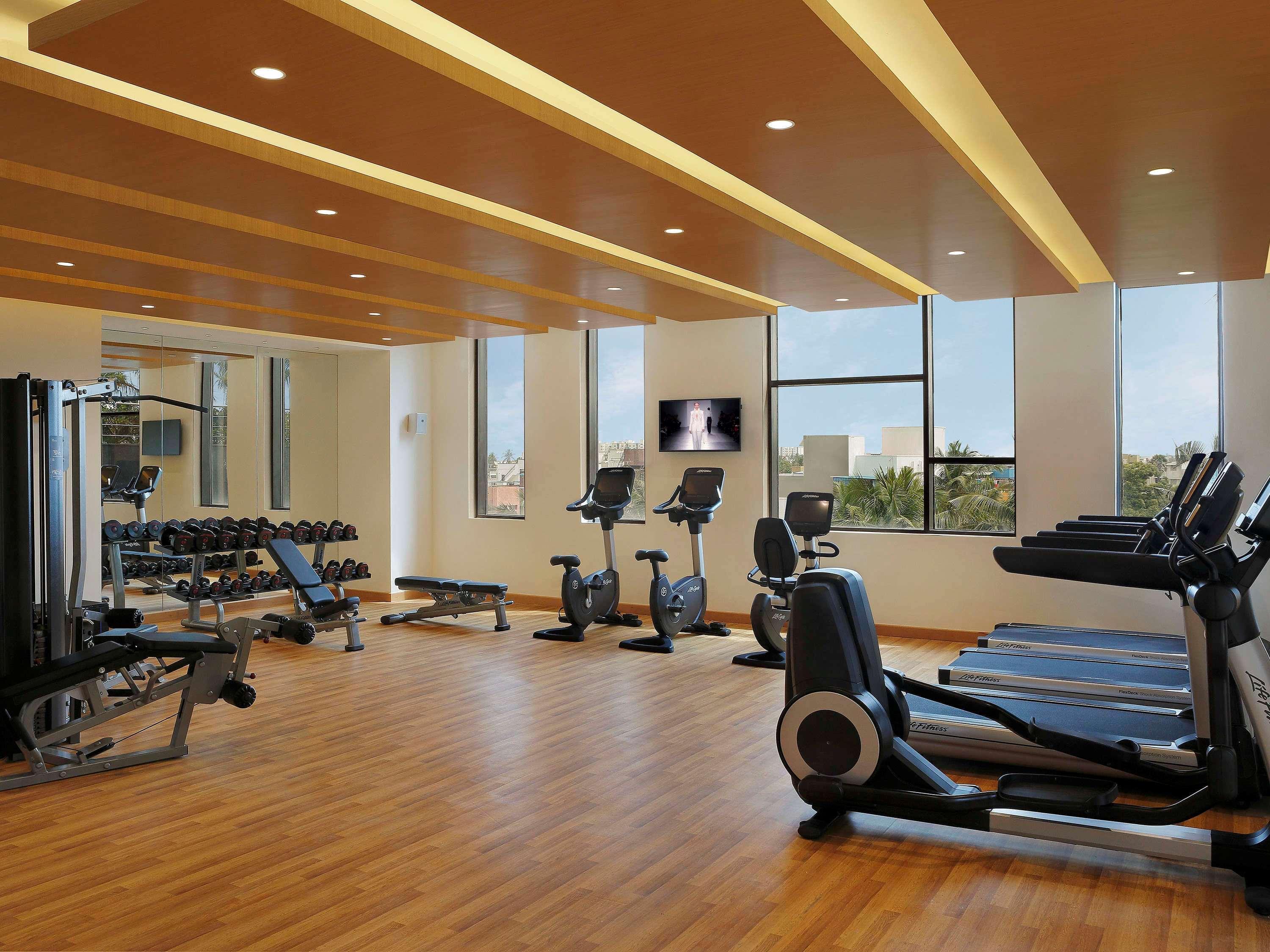 Novotel Chennai Sipcot 外观 照片 The gym at the hotel