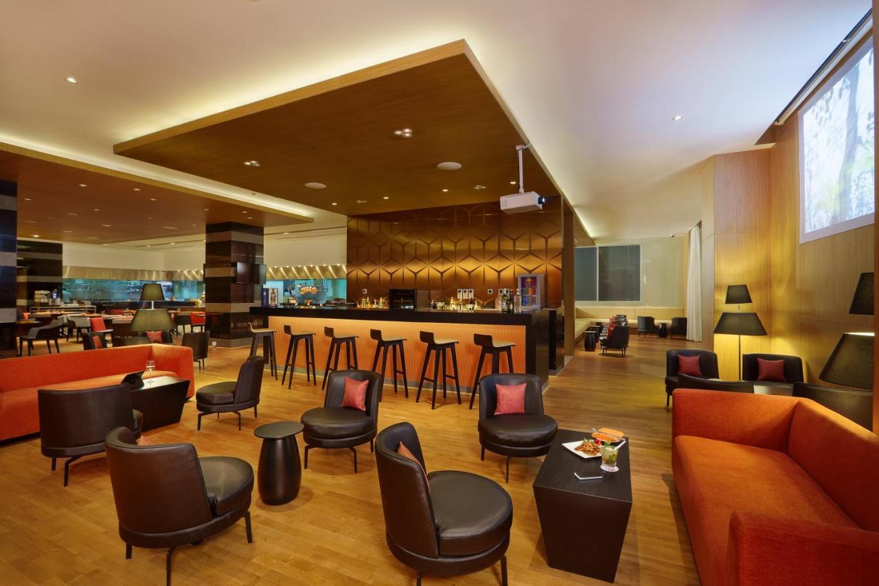 Novotel Chennai Sipcot 外观 照片 The lounge at KLIA